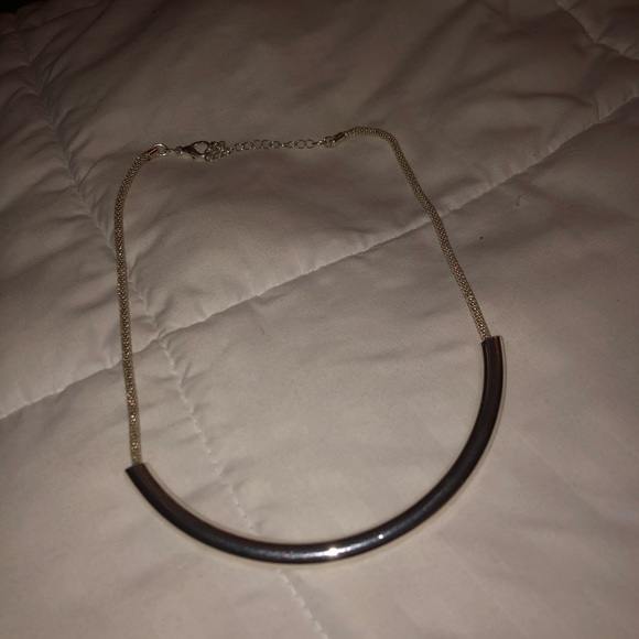 Assorted Women’s Chunky Necklaces - Picture 4 of 6